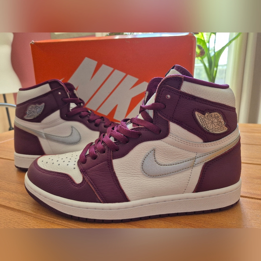Air Jordan 1 Retro High OG 'Bordeaux' -‎ Mens Size 10